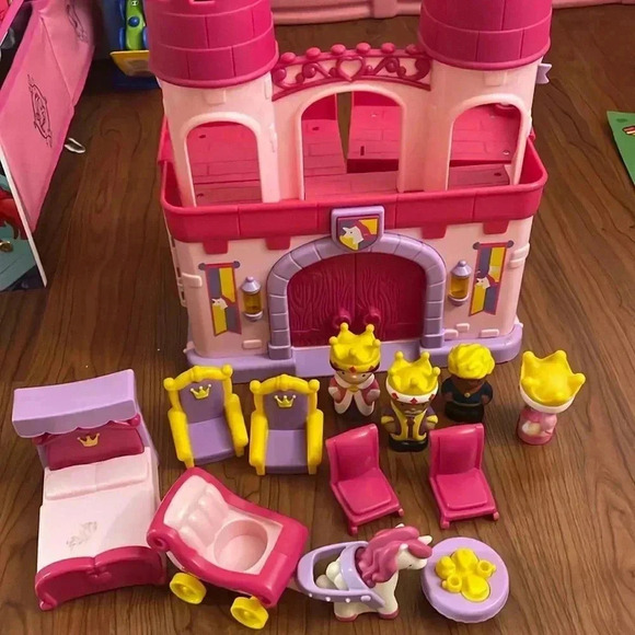 Kids Preschool Playset (Royal Castle) play set - Picture 3 of 5